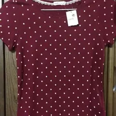 ・タグ付き未使用・earth 赤 半袖【送料込み】