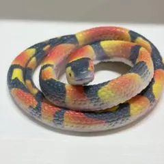 ヘビ 蛇 フィギュア リアル 爬虫類 おもちゃのサムネイル
