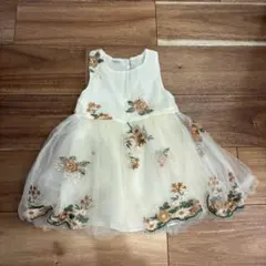 花柄刺繍　レースワンピース