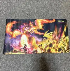 ポケモンカード プレイマット リザードンVMax 海外限定