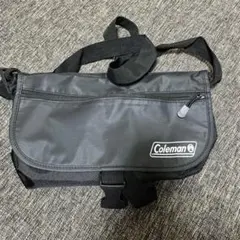 【最終値下げ】Coleman ショルダーバッグ ブラック