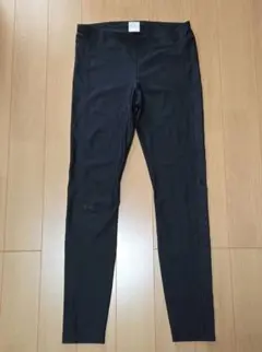 Under Armour ヨガパンツ ブラック XLのサムネイル