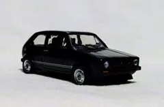 Schuco　1/64　　Volkswagen　GOLF　GTIのサムネイル