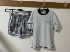 新品　女児水着セット　半袖ラッシュガード　ショートパンツ　140