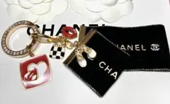 CHANEL ホリデーバレンタインチャーム ベロアダブルリボンチャームキーリングのサムネイル