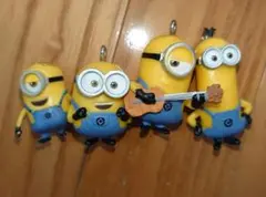 ミニオン　マスコットキーホルダー 4個セット