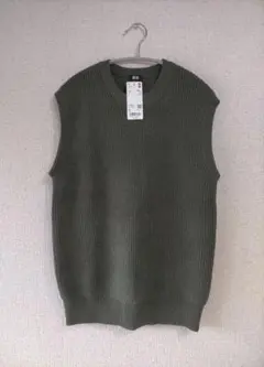 UNIQLO ニットベスト Sサイズ