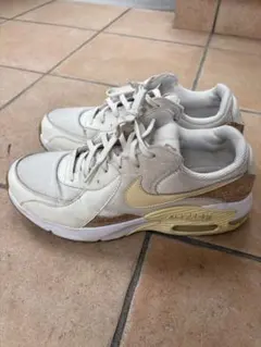 Nike Air Max 90 ホワイト/ベージュUS 8