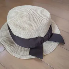 麦わら帽子　リボン付き　ベージュ