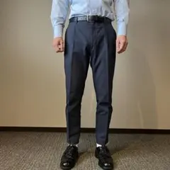 ネイビー スリムフィット スラックス