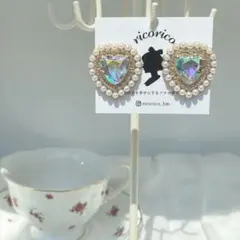 クリスタルハートピアス(オーロラ)