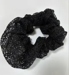 【他商品とおまとめ値引き可】 ブラック　レースシュシュ　フリルデザイン