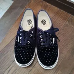 バンズスニーカー