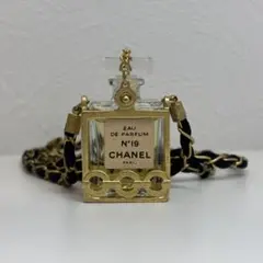 かこちゃん様専用CHANEL パフュームネックレス No.19 ヴィンテージ