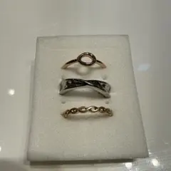 GU イニシャルモチーフ リング 3個セットのサムネイル