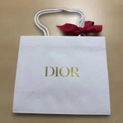 DIOR ショッパー　バレンタイン限定 リボン付き