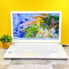 ⅰ5＆SSD搭載でサクサク快適✨人気ホワイト❣薄型 カメラ付きWindows11