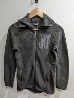 【Patagonia】R1エア フルジップ M 黒 22年製 美品