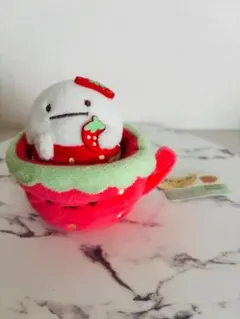 すみっコぐらし　ストロベリーフェア　おばけてのりぬいぐるみ　いちごのカップ