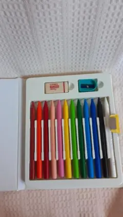 Pentel パスティック 12色セット 消しゴム・削り器付きのサムネイル