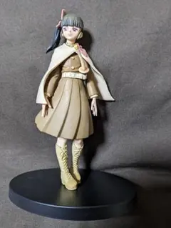 鬼滅の刃　カナヲ　フィギュア