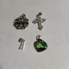 ペンダントトップ4個セット