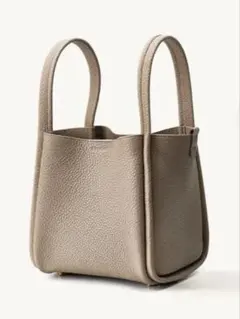 週末価格！Songmont medium bag cream apricotのサムネイル