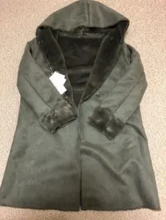 新品　フェイクファーコート