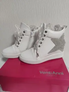 【新品】Ventanni ホワイト 白　スター　ハイカットスニーカー　星