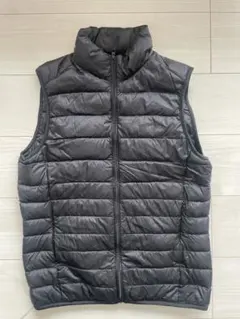 【美品】UNIQLO 軽量ダウンベスト Sサイズ