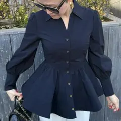 【美品】JENNE ジェンヌ 大人 ペプラム ボリューム ブラウス シャツのサムネイル