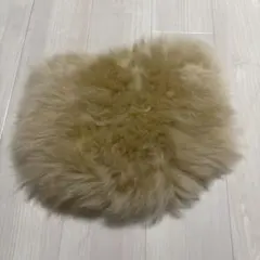 【最終値下げ‼️】リアルムートンクッション ページュ