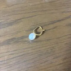 ゴールドメッキ イヤーカフ パール風ビーズ