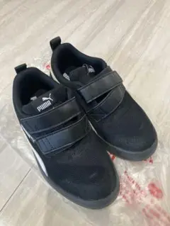 PUMAプーマ　スニーカー
