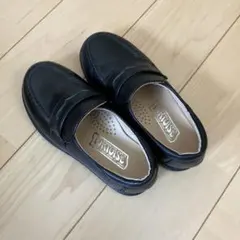 17 キッズ　黒シューズ