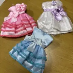 Disneyファッションドール　着せ替え人形　ドレス3着