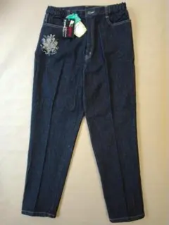 Item thumbnail for item ff7d496b-f23f-4d0f-bde8-d0ffcf1e70a4