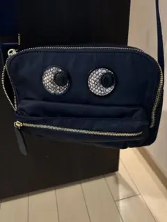 アニヤハインドマーチ　アイズのかクロスボディバックです^_^