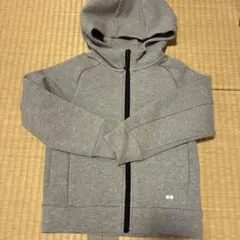 UNIQLO パーカー　110センチ