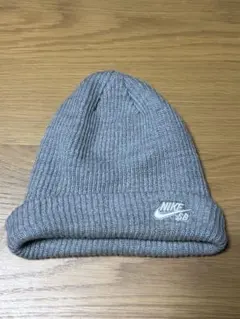 Nike SB グレー ニット帽