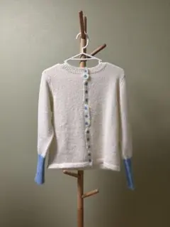 miette ニットカーディガン 白✖️水色のサムネイル