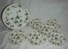 WEDGWOOD ウェッジウッド　ワイルドストロベリーケーキ皿セット