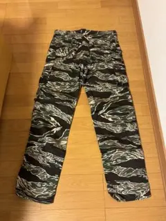 Item thumbnail for item 7d90dc3a-e088-403f-95bd-efc23298f5f4