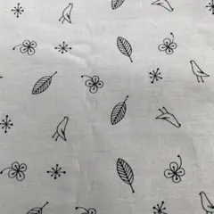 レトロ生地　50cm×108cm 鳥　葉っぱ　綿100% 新品未使用
