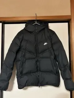NIKE ダウンジャケット ブラックのサムネイル