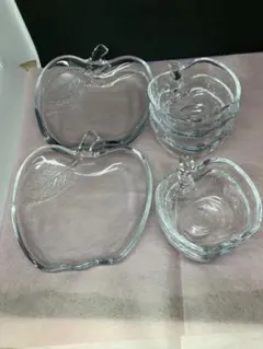 リンゴ型ガラス皿3枚とボウル5個セット