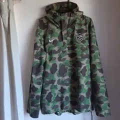F.C.R.B.　迷彩マウンテンパーカー