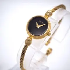 ⭐【美品希少レア】グッチ2700.2.Lゴールドバングル腕時計(新品電池稼働品) ⭐【美品希少レア】グッチ2700.2.Lゴールドバングル腕時計(新品電池