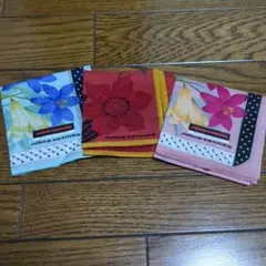 JUNKO KOSHINO ハンカチ 3枚セット 花柄のサムネイル