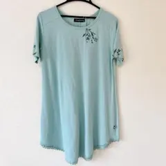 ミントグリーン 花柄刺繍 半袖チュニック